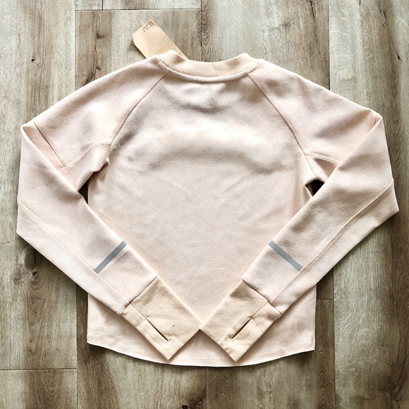 H&M, Run Like No One Is Watching, Cropped, Sweatshirt, Size XS, New With Tags - Picture 13 of 16